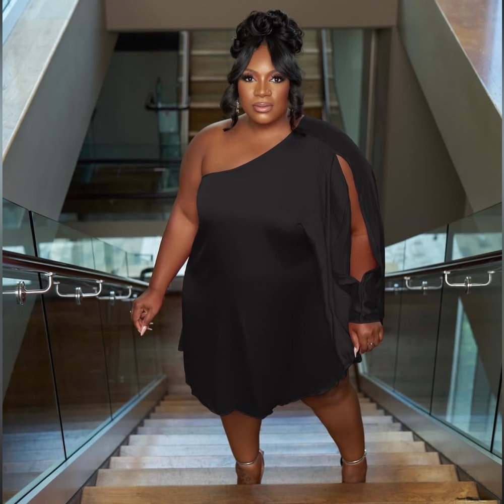 Elegant Black One-Shoulder Slit Sleeve Mini Dress Size 2X